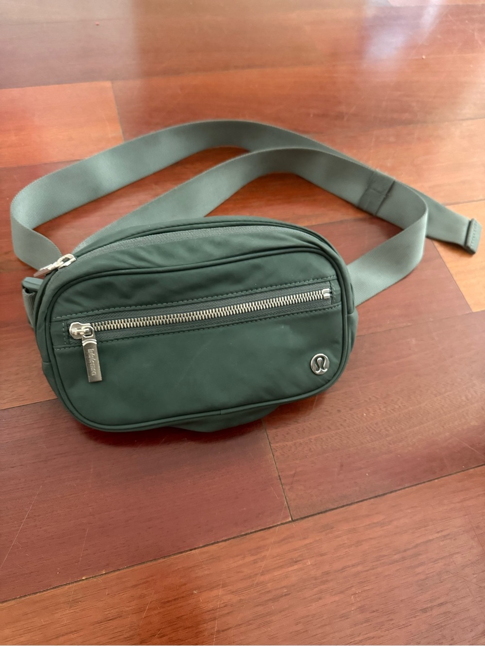 lululemon athletica Wunderlast Forest Green Waist Pack Belt Bag